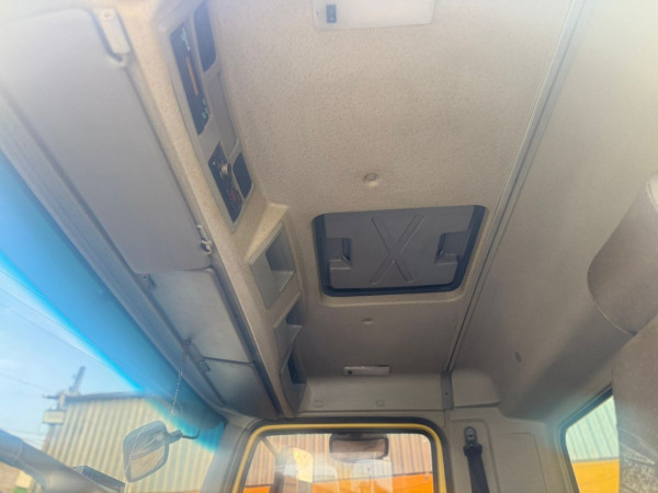 MERCEDES-BENZ Axor 2831