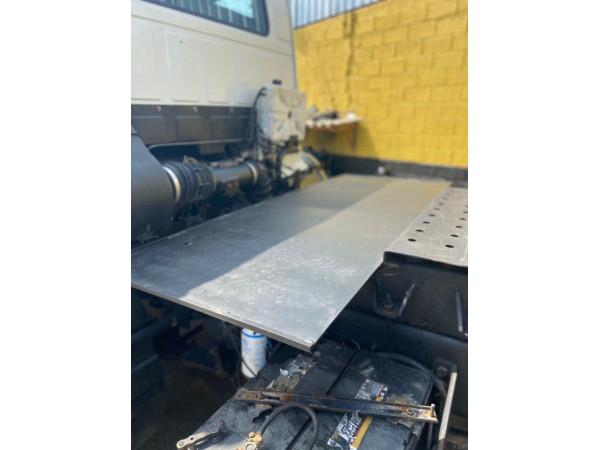 VOLKSWAGEN 17-230 WORKER