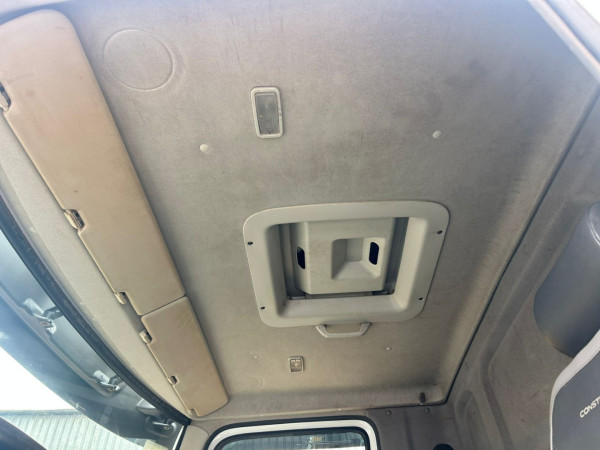 VOLKSWAGEN 24-330 CRC 6X2 VTR