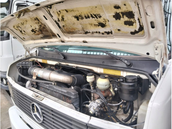 MERCEDES-BENZ 710 PLUS
