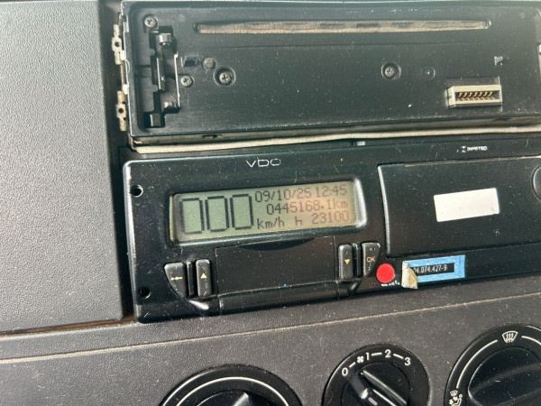 VOLKSWAGEN 24-330 CRC 6X2 VTR