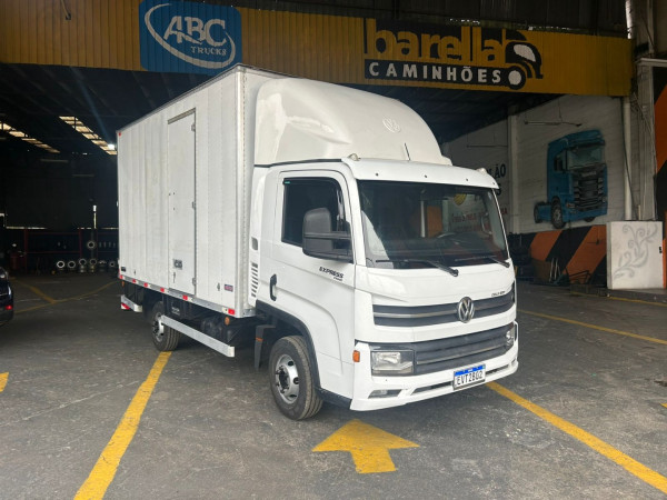 VOLKSWAGEN Delivery EXPRESS
