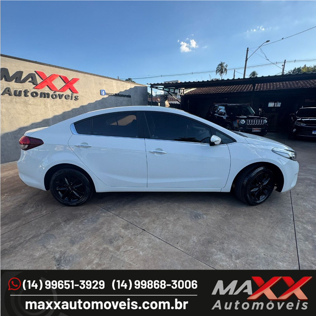 KIA Cerato Sedan 1.6 16V 4P SX AUTOMÁTICO