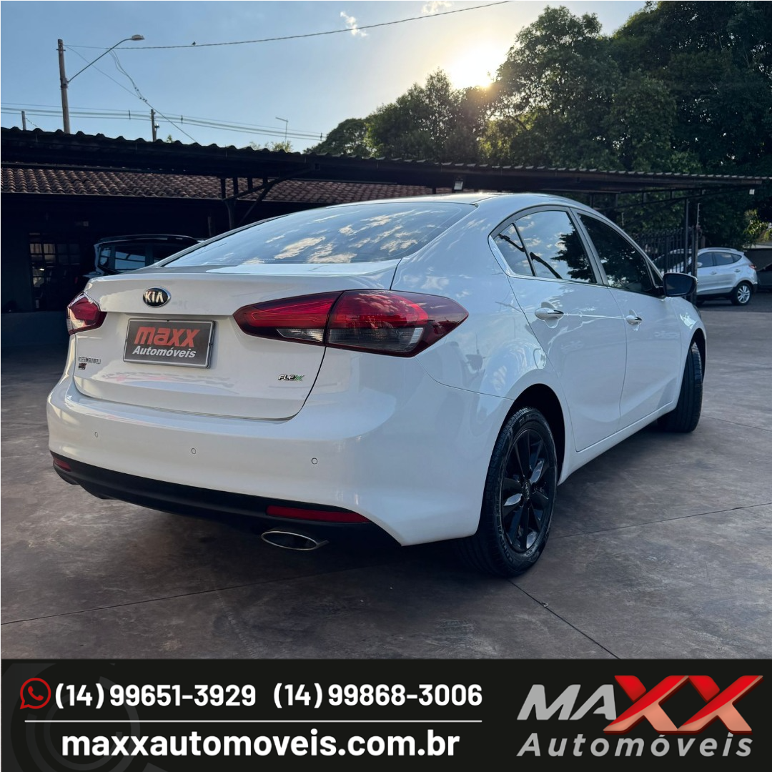 KIA Cerato Sedan 1.6 16V 4P SX AUTOMÁTICO