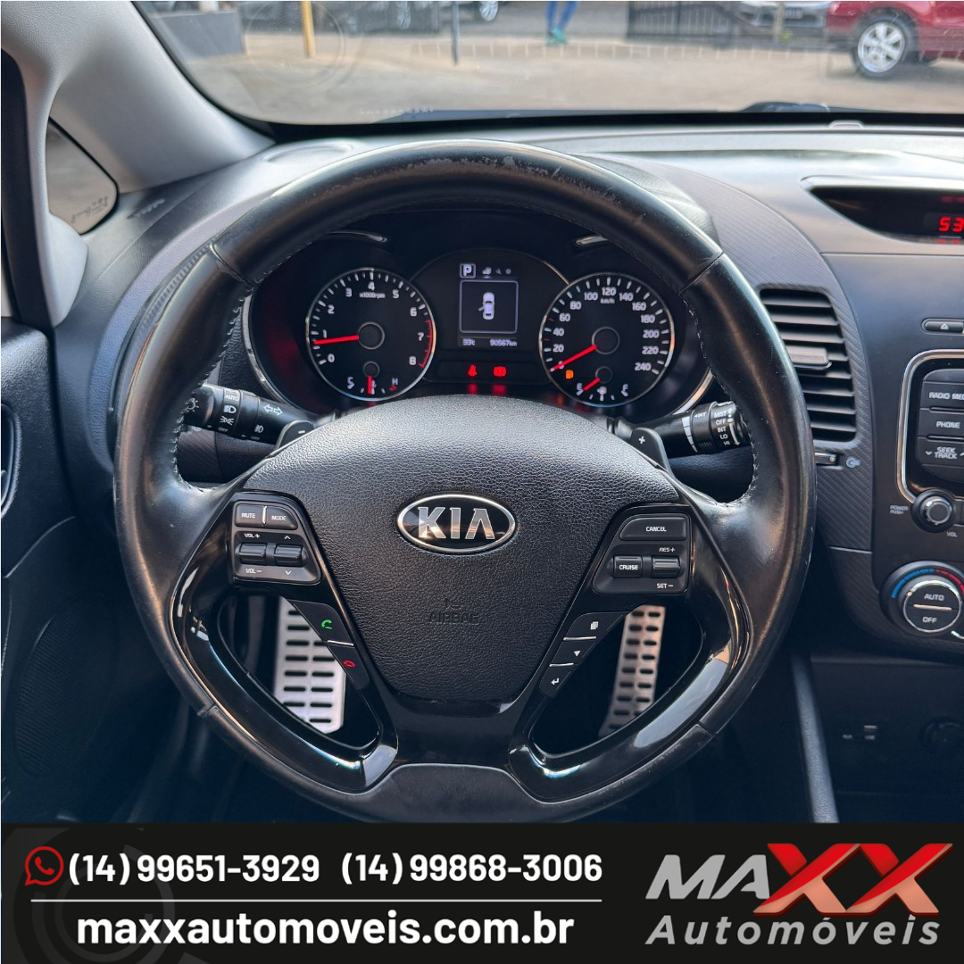 KIA Cerato Sedan 1.6 16V 4P SX AUTOMÁTICO