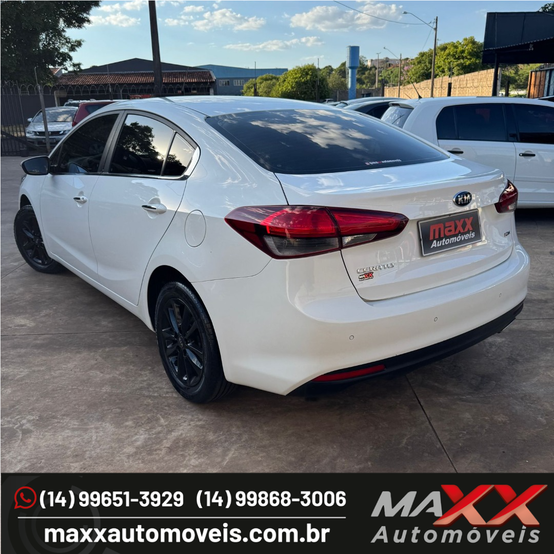 KIA Cerato Sedan 1.6 16V 4P SX AUTOMÁTICO