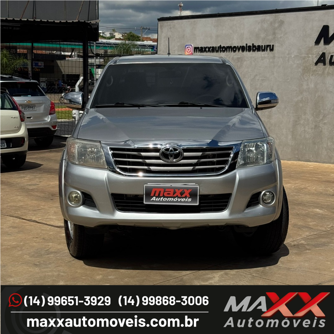 TOYOTA Hilux Caminhonete 2.7 16V 4P SRV FLEX CABINE DUPLA AUTOMÁTICO