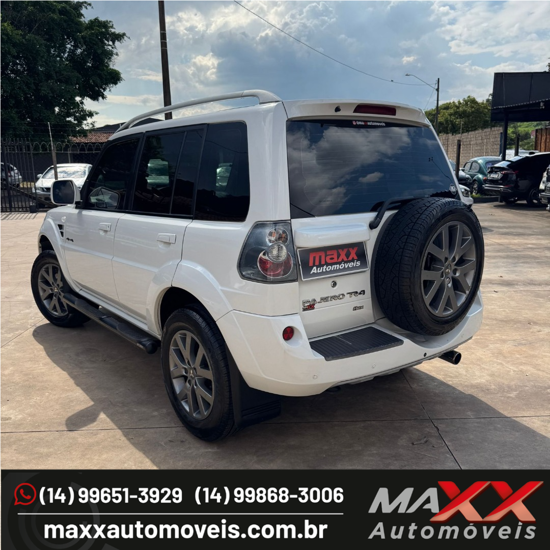 MITSUBISHI Pajero TR4 2.0 16V 4P 4X4 AUTOMÁTICO