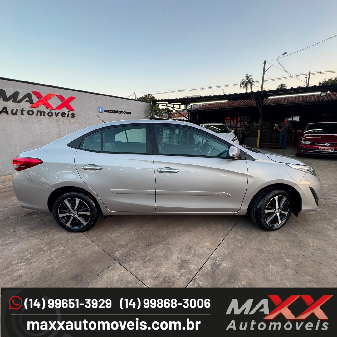 TOYOTA Yaris Sedan 1.5 16V 4P FLEX XLS MULTIDRIVE AUTOMÁTICO CVT