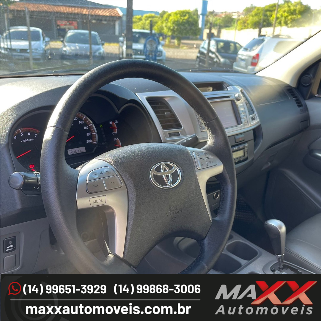 TOYOTA Hilux Caminhonete 2.7 16V 4P SRV FLEX CABINE DUPLA AUTOMÁTICO