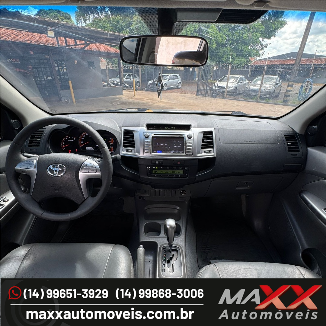 TOYOTA Hilux Caminhonete 2.7 16V 4P SRV FLEX CABINE DUPLA AUTOMÁTICO