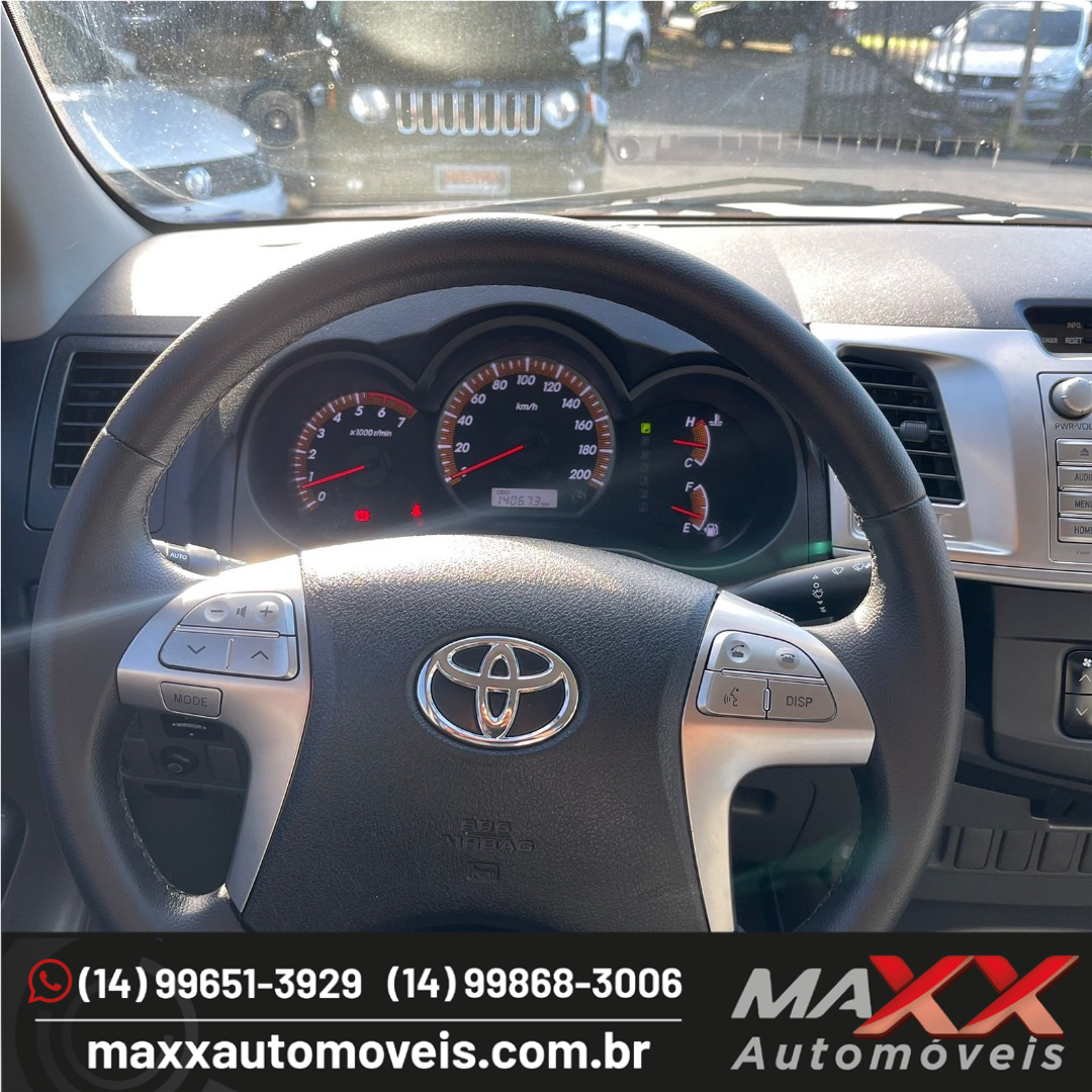 TOYOTA Hilux Caminhonete 2.7 16V 4P SRV FLEX CABINE DUPLA AUTOMÁTICO