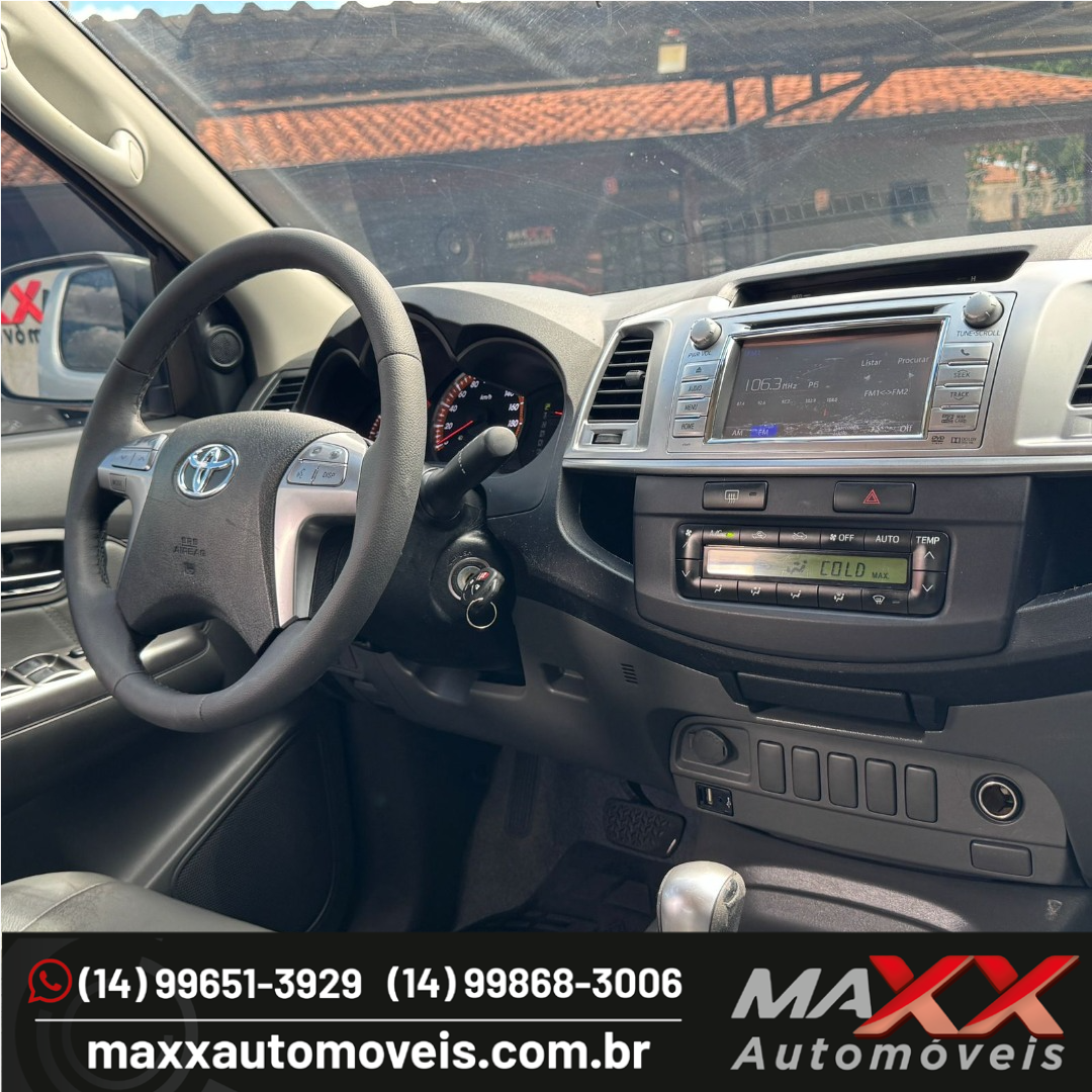 TOYOTA Hilux Caminhonete 2.7 16V 4P SRV FLEX CABINE DUPLA AUTOMÁTICO