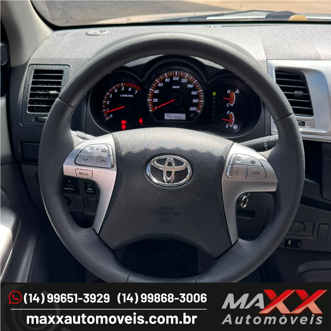 TOYOTA Hilux Caminhonete 2.7 16V 4P SRV FLEX CABINE DUPLA AUTOMÁTICO