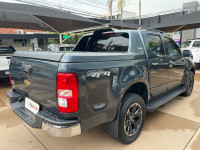 S10 2.8 12V HIGH COUNTRY CABINE DUPLA 4X4 TURBO DIESEL AUTOMÁTICO