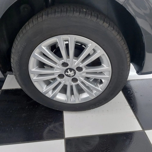 208 1.2 12V 4P ACTIVE FLEX