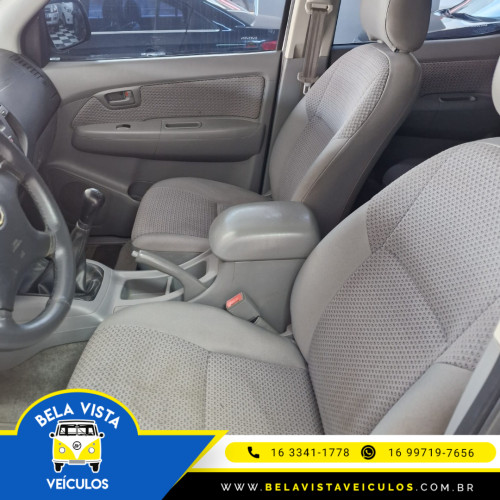 TOYOTA Hilux Caminhonete 2.7 16V 4P SR CABINE DUPLA