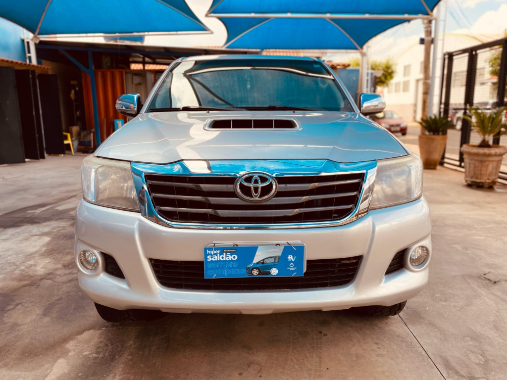 Hilux Caminhonete 3.0 4P 4X4 SRV TURBO DIESEL CABINE DUPLA AUTOMÁTICO