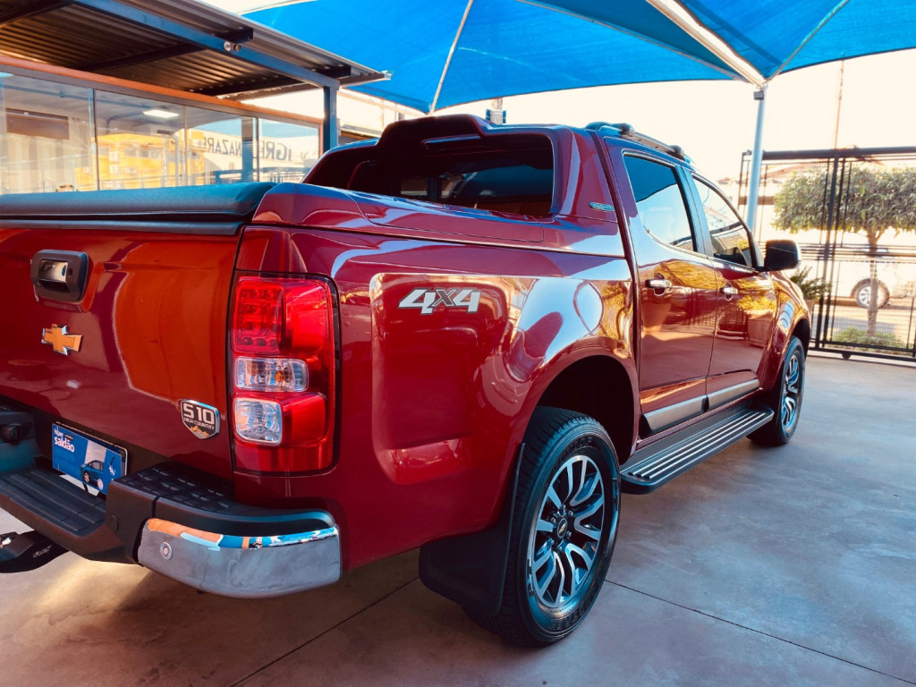 S10 2.8 12V HIGH COUNTRY CABINE DUPLA 4X4 TURBO DIESEL AUTOMÁTICO