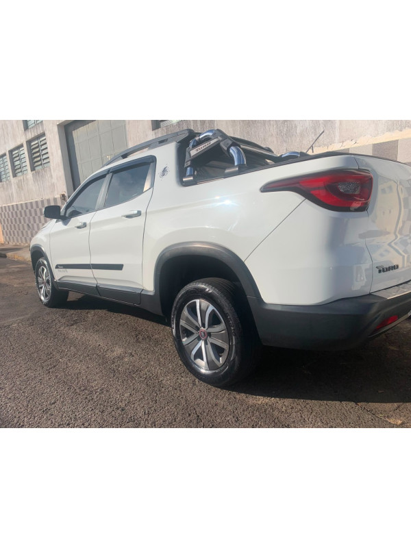 FIAT Toro 1.8 16V 4P FLEX FREEDOM AUTOMÁTICO