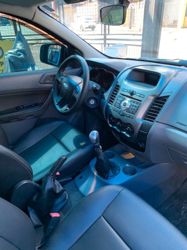 FORD Ranger 2.3 16V XLS CABINE SIMPLES