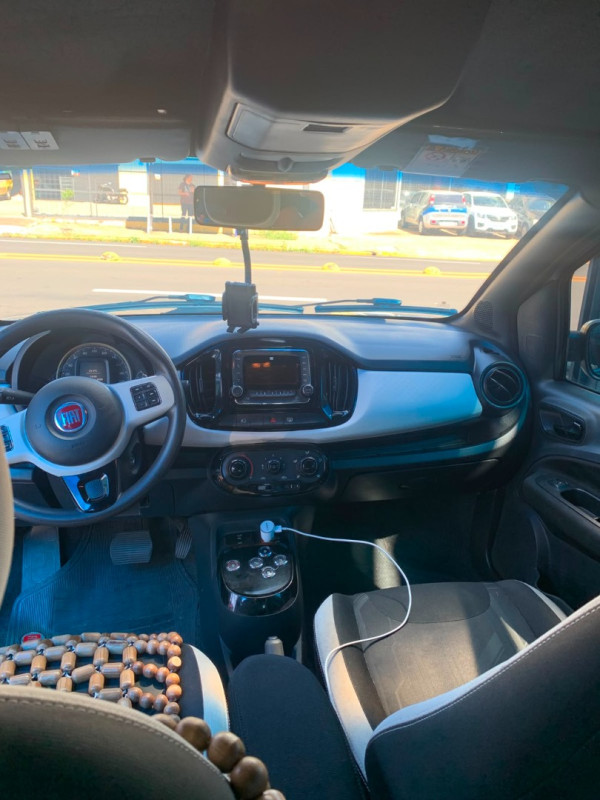FIAT Uno 1.4 4P FLEX WAY DUALOGIC AUTOMATIZADO