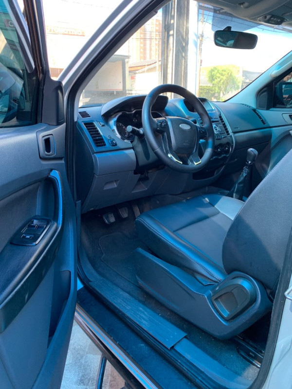 FORD Ranger 2.3 16V XLS CABINE SIMPLES