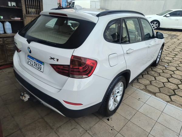 BMW X1 2.0 16V 4P SDRIVE 20I ACTIVEFLEX TURBO AUTOMÁTICO