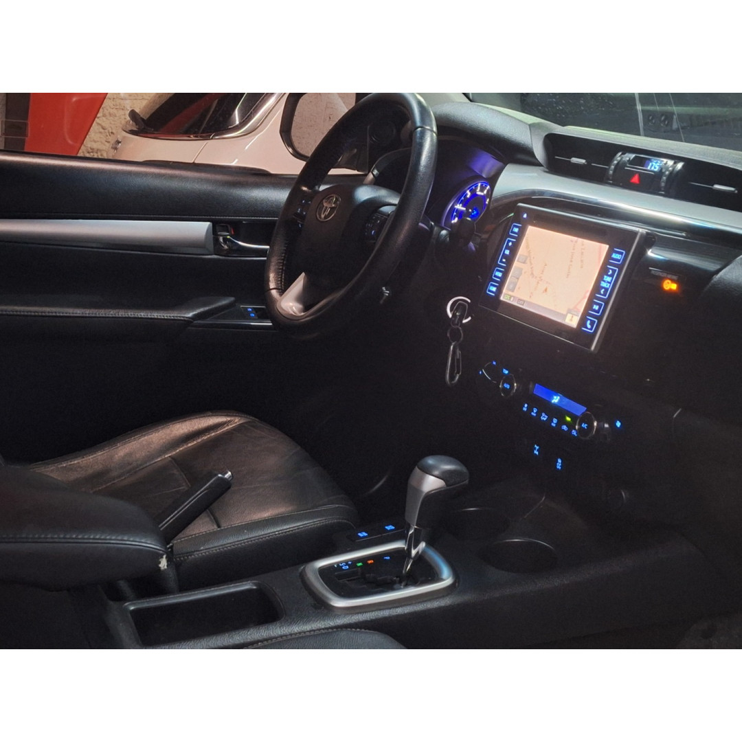 Hilux Caminhonete 2.8 16V SRV 4X4 DIESEL CABINE DUPLA AUTOMÁTICO