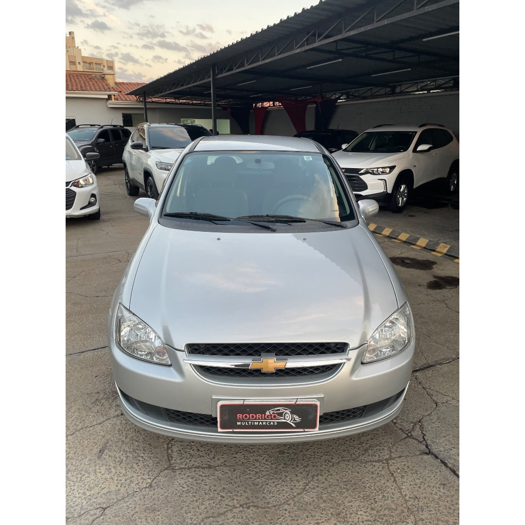 Classic Sedan 1.0 4P VHCE FLEX LS