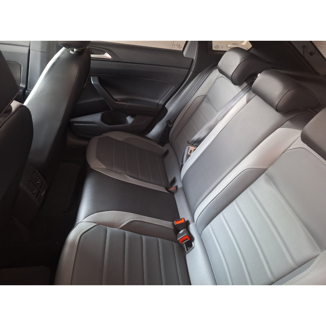 Nivus 1.0 4P FLEX 200 TSI HIGHLINE TURBO AUTOMÁTICO
