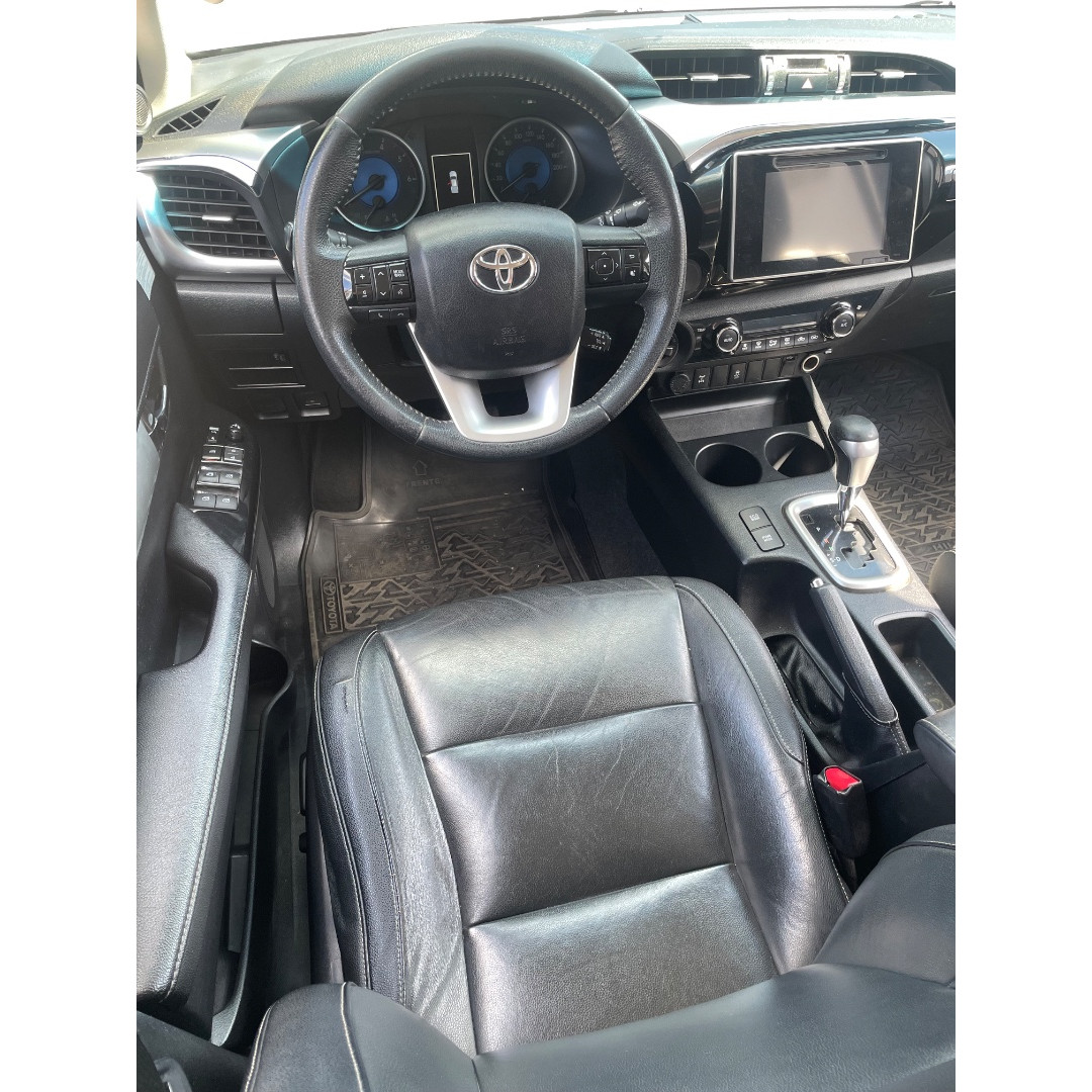 Hilux Caminhonete 2.8 16V SRV 4X4 DIESEL CABINE DUPLA AUTOMÁTICO