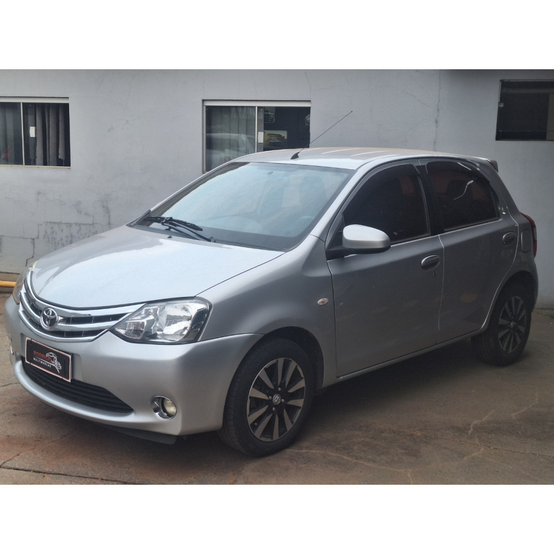 TOYOTA Etios Hatch 1.5 16V 4P FLEX PLATINUM