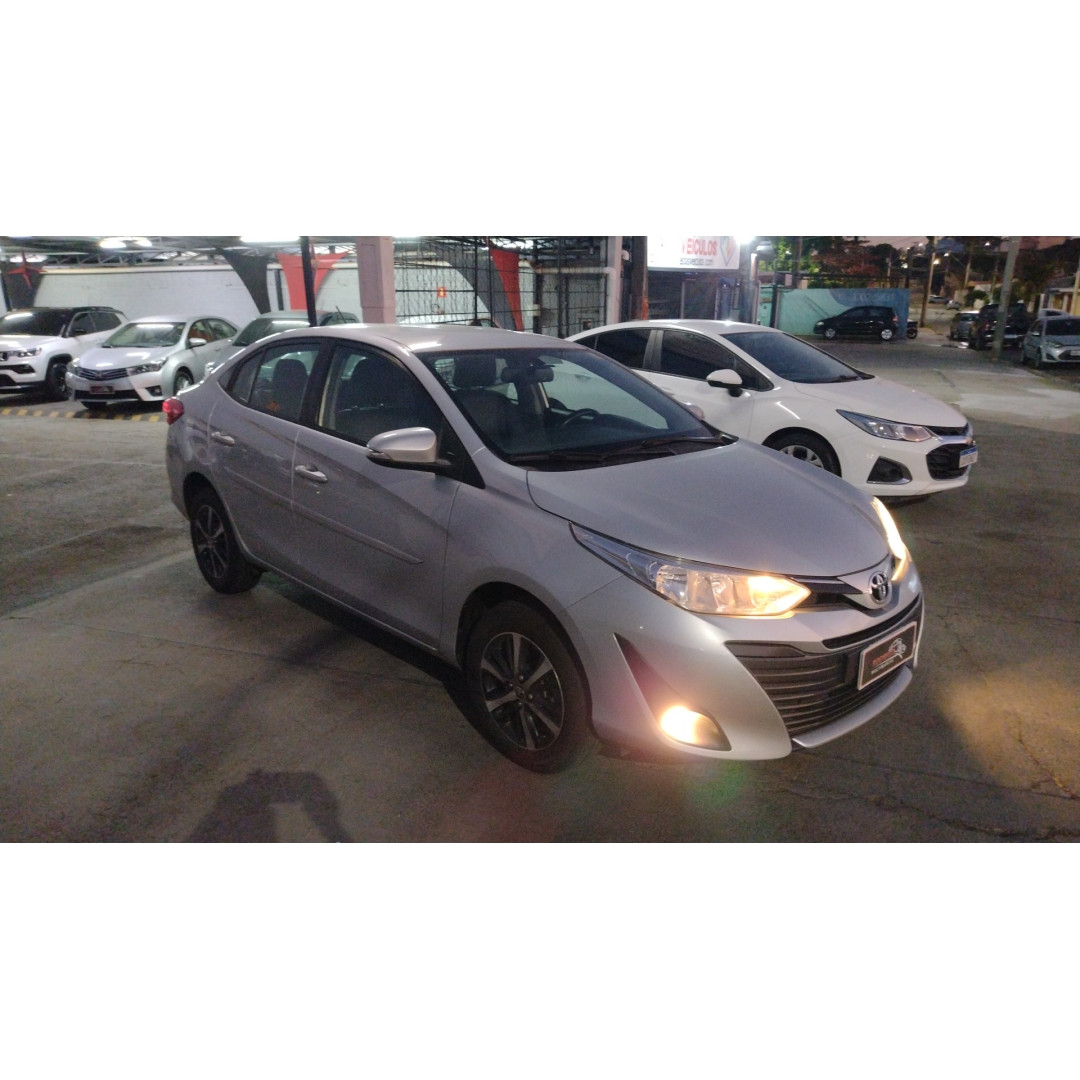 Yaris Sedan 1.5 16V 4P FLEX XS CONNECT MULTIDRIVE AUTOMÁTICO CVT