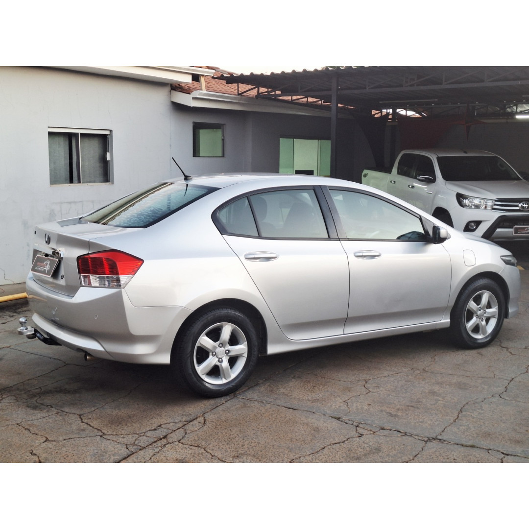 City Sedan 1.5 16V 4P LX FLEX