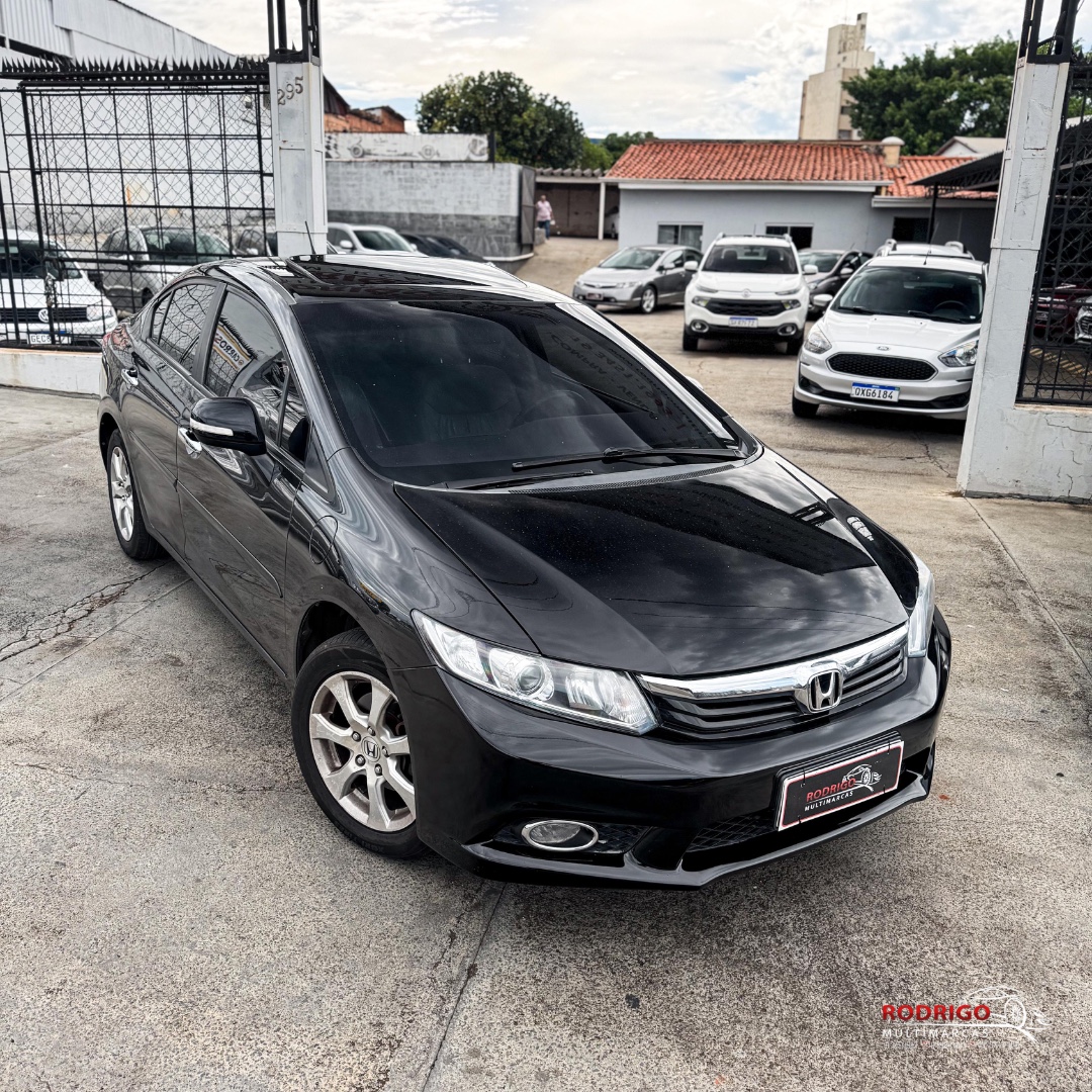 Civic 1.8 16V 4P FLEX EXS AUTOMÁTICO