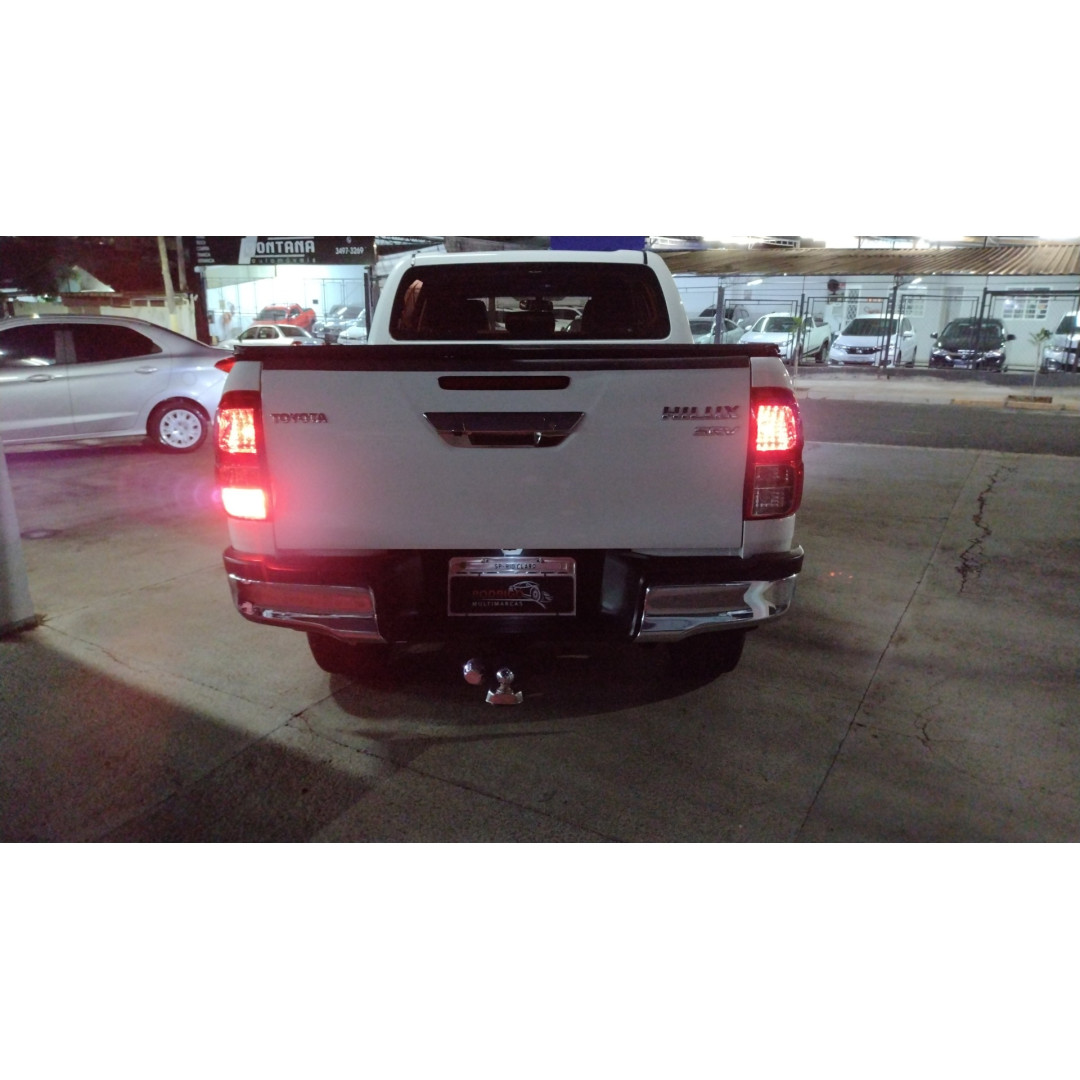 Hilux Caminhonete 2.8 16V SRV 4X4 DIESEL CABINE DUPLA AUTOMÁTICO