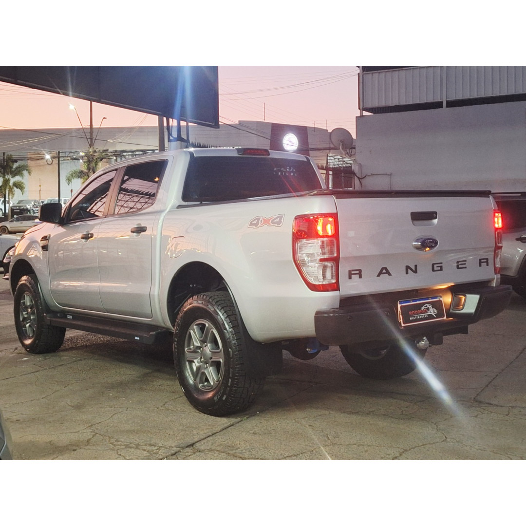 Ranger 2.2 16V XLS DIESEL 4X4 CABINE DUPLA AUTOMÁTICO