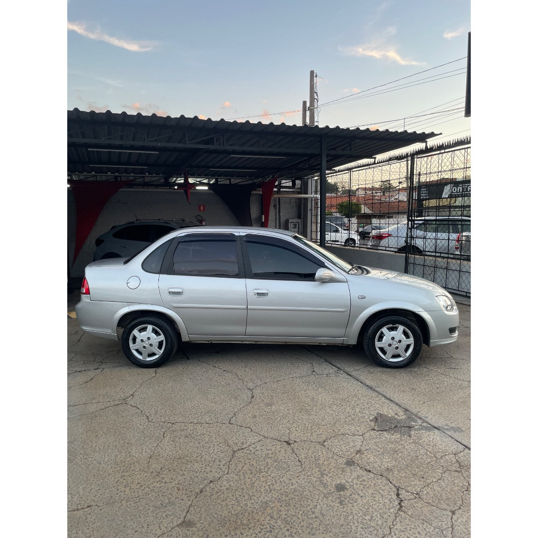 Classic Sedan 1.0 4P VHCE FLEX LS