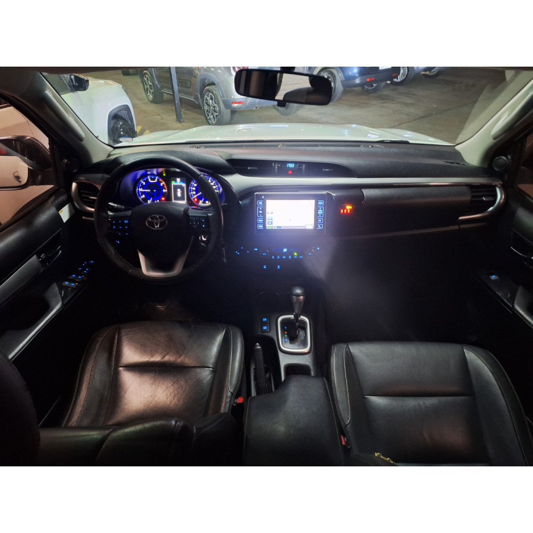 Hilux Caminhonete 2.8 16V SRV 4X4 DIESEL CABINE DUPLA AUTOMÁTICO