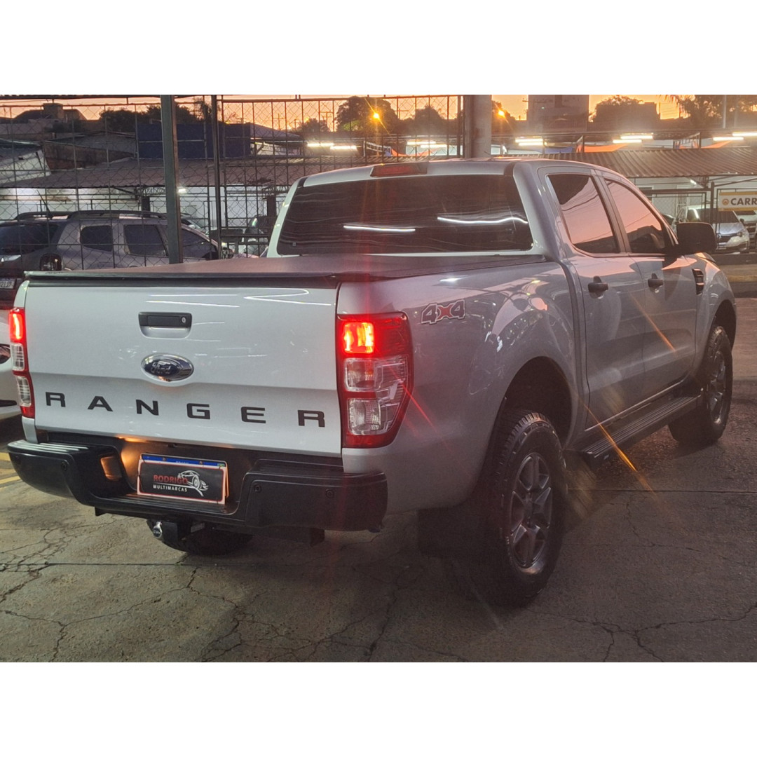 Ranger 2.2 16V XLS DIESEL 4X4 CABINE DUPLA AUTOMÁTICO