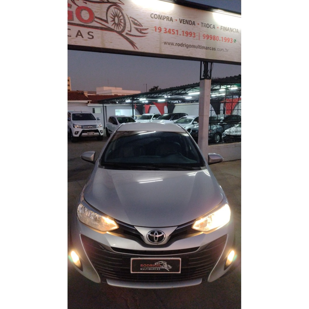 Yaris Sedan 1.5 16V 4P FLEX XS CONNECT MULTIDRIVE AUTOMÁTICO CVT