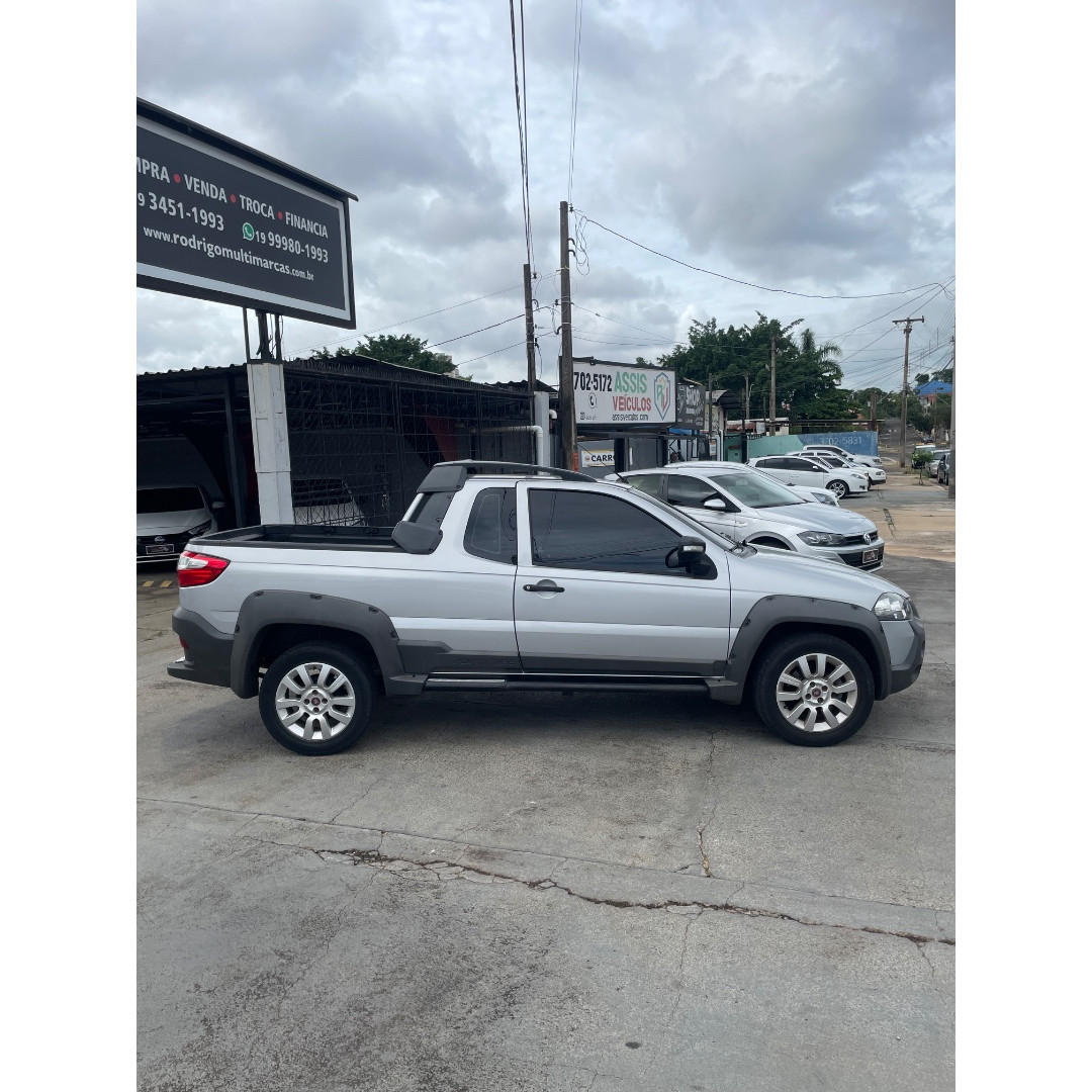 FIAT Strada 1.8 16V FLEX ADVENTURE LOCKER CABINE ESTENDIDA