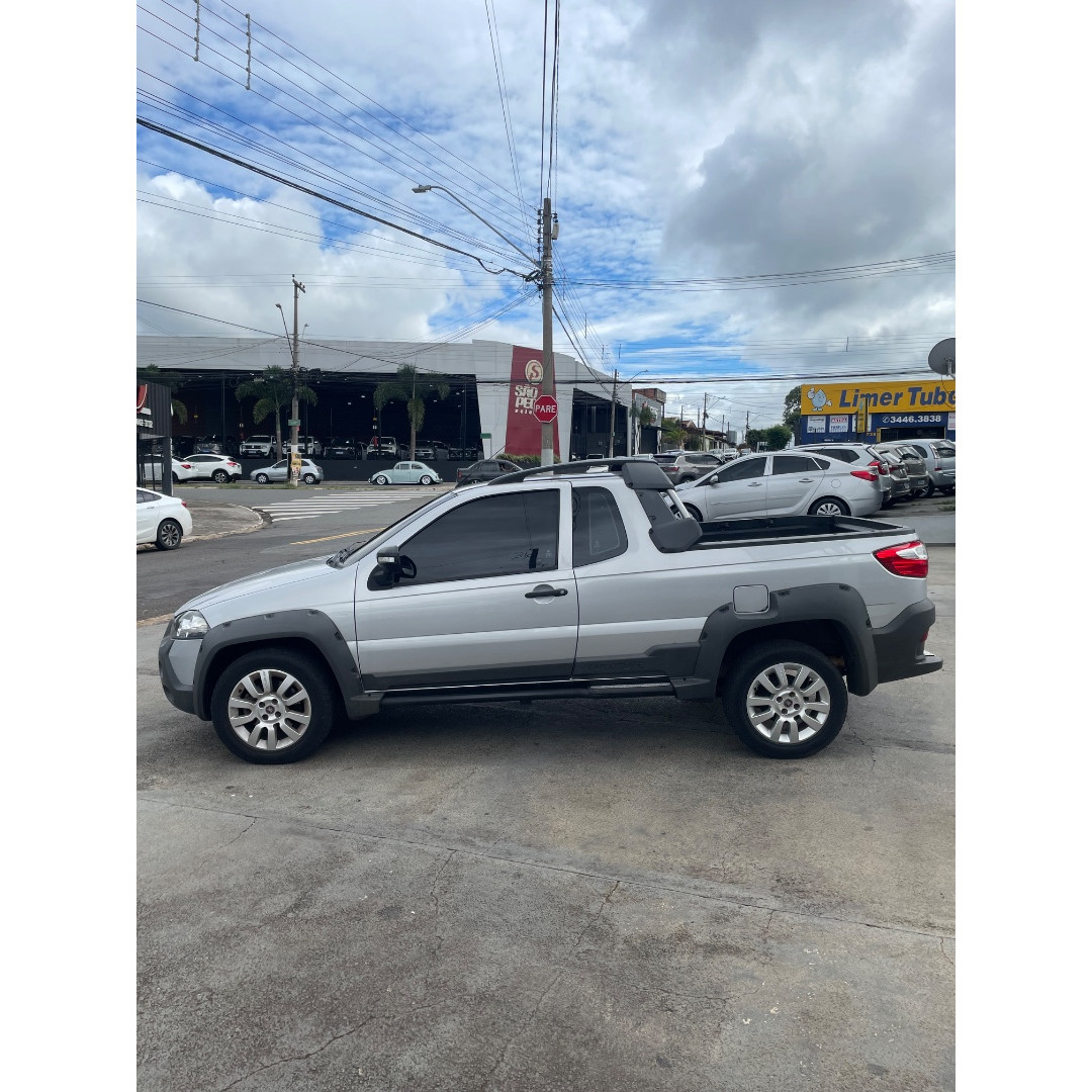 FIAT Strada 1.8 16V FLEX ADVENTURE LOCKER CABINE ESTENDIDA