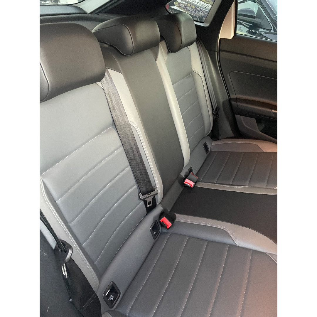 VOLKSWAGEN Nivus 1.0 4P FLEX 200 TSI HIGHLINE TURBO AUTOMÁTICO