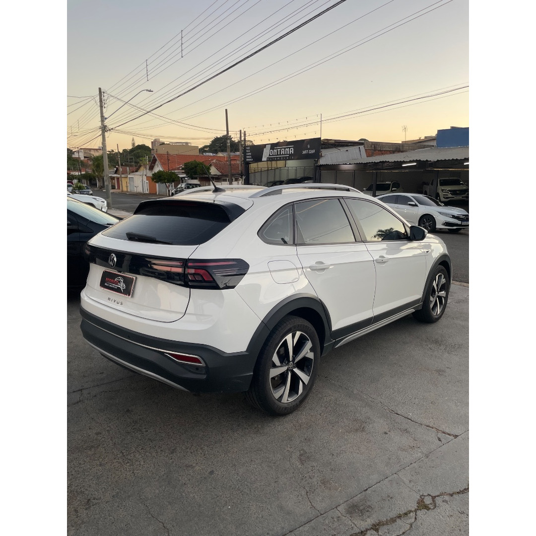 VOLKSWAGEN Nivus 1.0 4P FLEX 200 TSI HIGHLINE TURBO AUTOMÁTICO