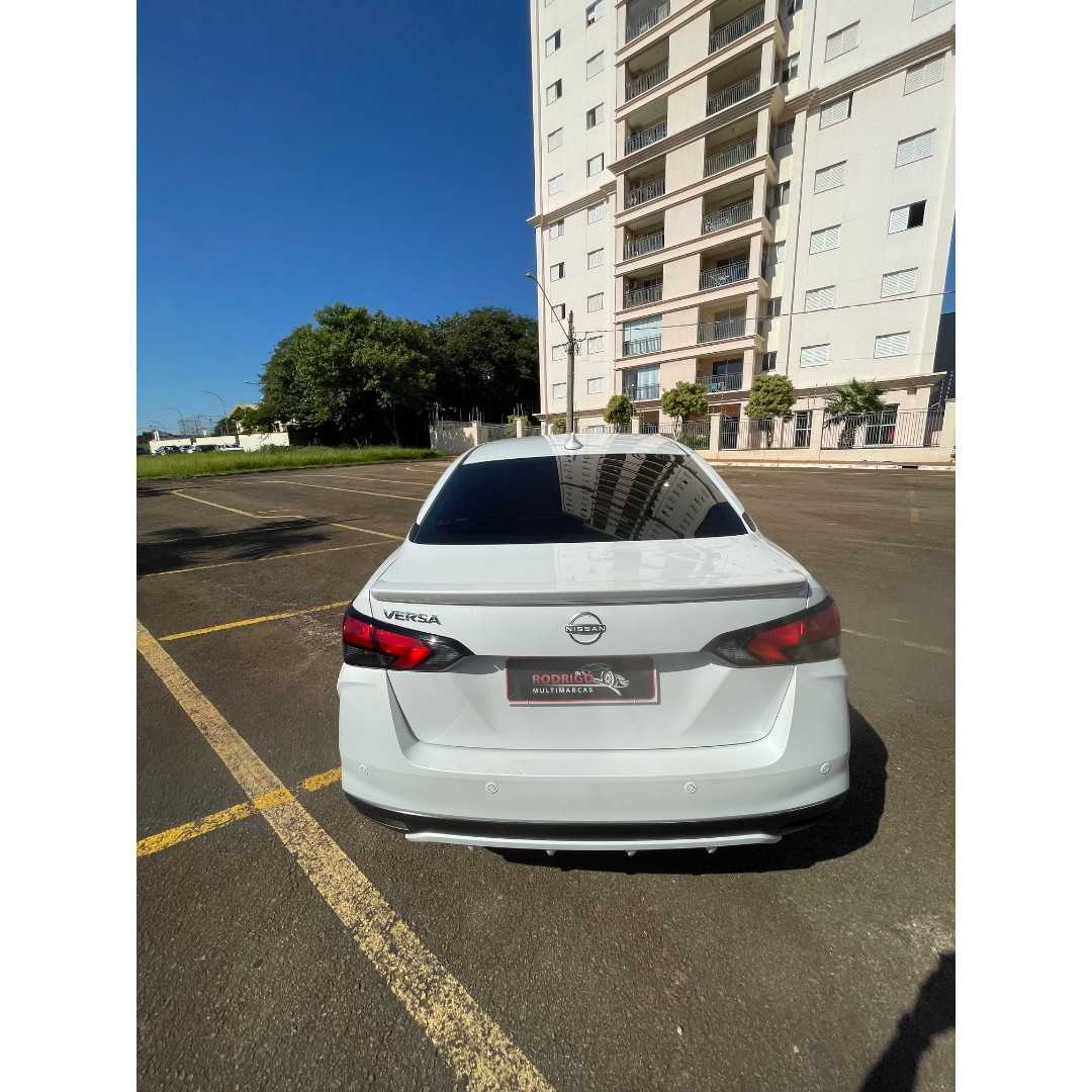 NISSAN Versa Sedan 1.6 16V 4P FLEX EXCLUSIVE XTRONIC AUTOMÁTICO CVT