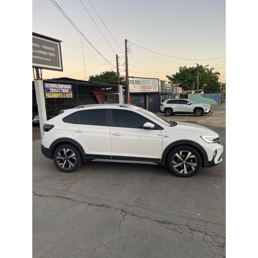 VOLKSWAGEN Nivus 1.0 4P FLEX 200 TSI HIGHLINE TURBO AUTOMÁTICO