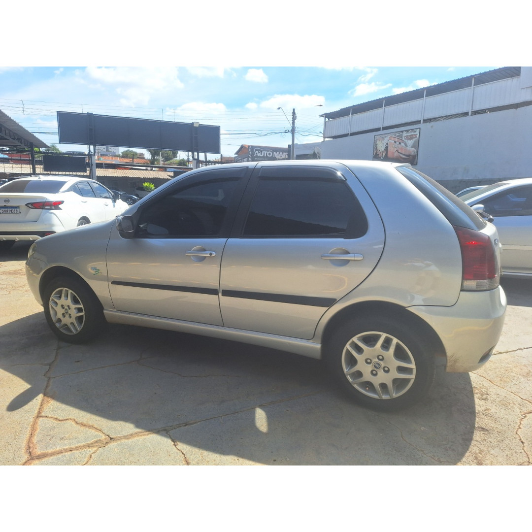 FIAT Palio 1.4 4P ELX 30 ANOS FLEX