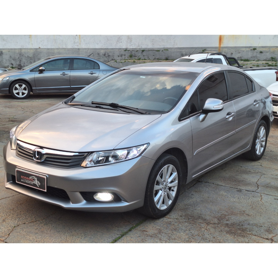 Civic 1.8 16V 4P FLEX LXS AUTOMÁTICO